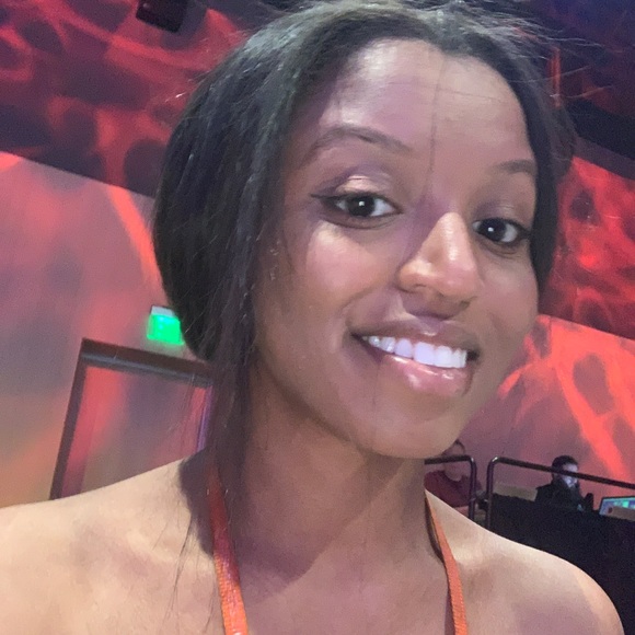 Meet your Posher, Sasha - Picture 1 of 1